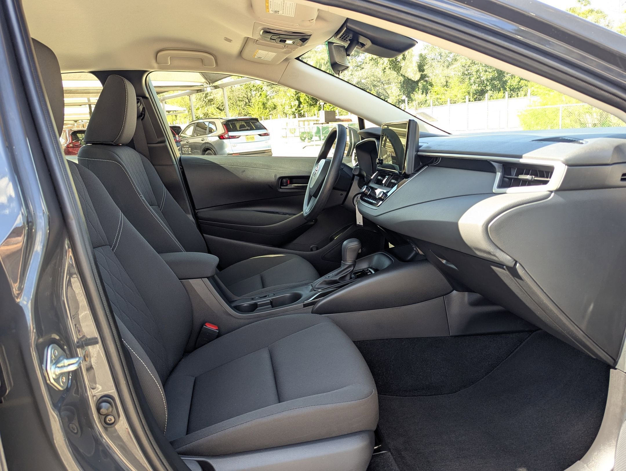 Used 2024 Toyota Corolla LE image 27