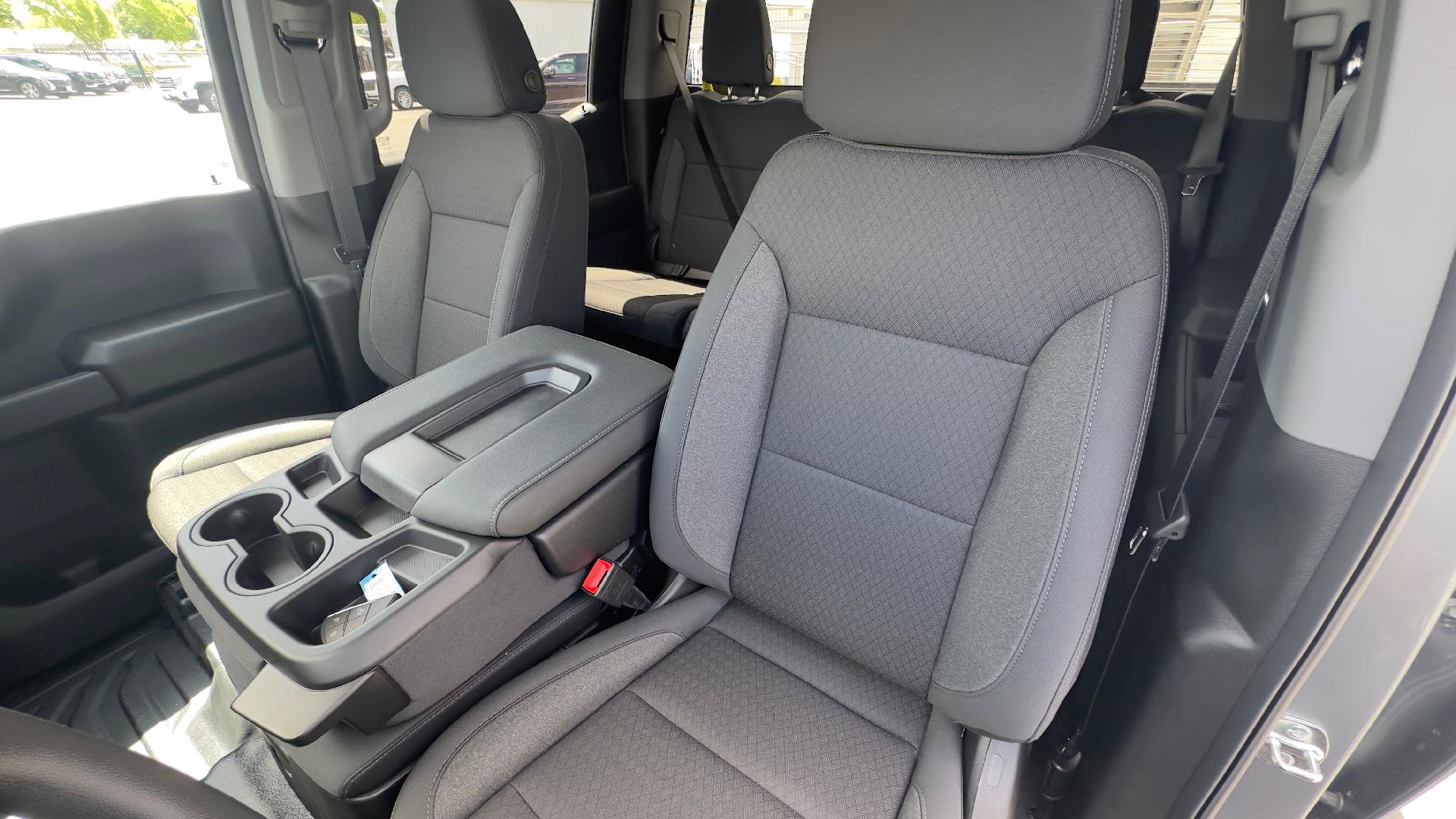 New 2026 GMC Sierra 1500 Pro AWD/4WD image 16
