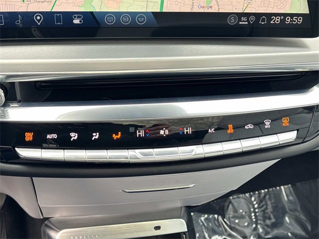 Certified 2024 Cadillac Lyriq Luxury image 22