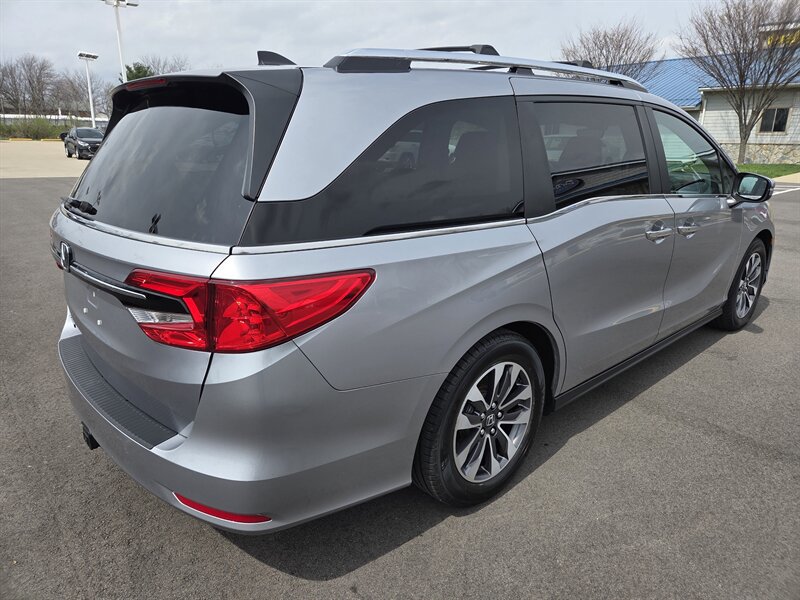 Used 2021 Honda Odyssey EX-L image 3