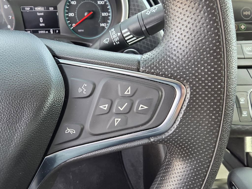 Used 2025 Chevrolet Malibu LS image 16