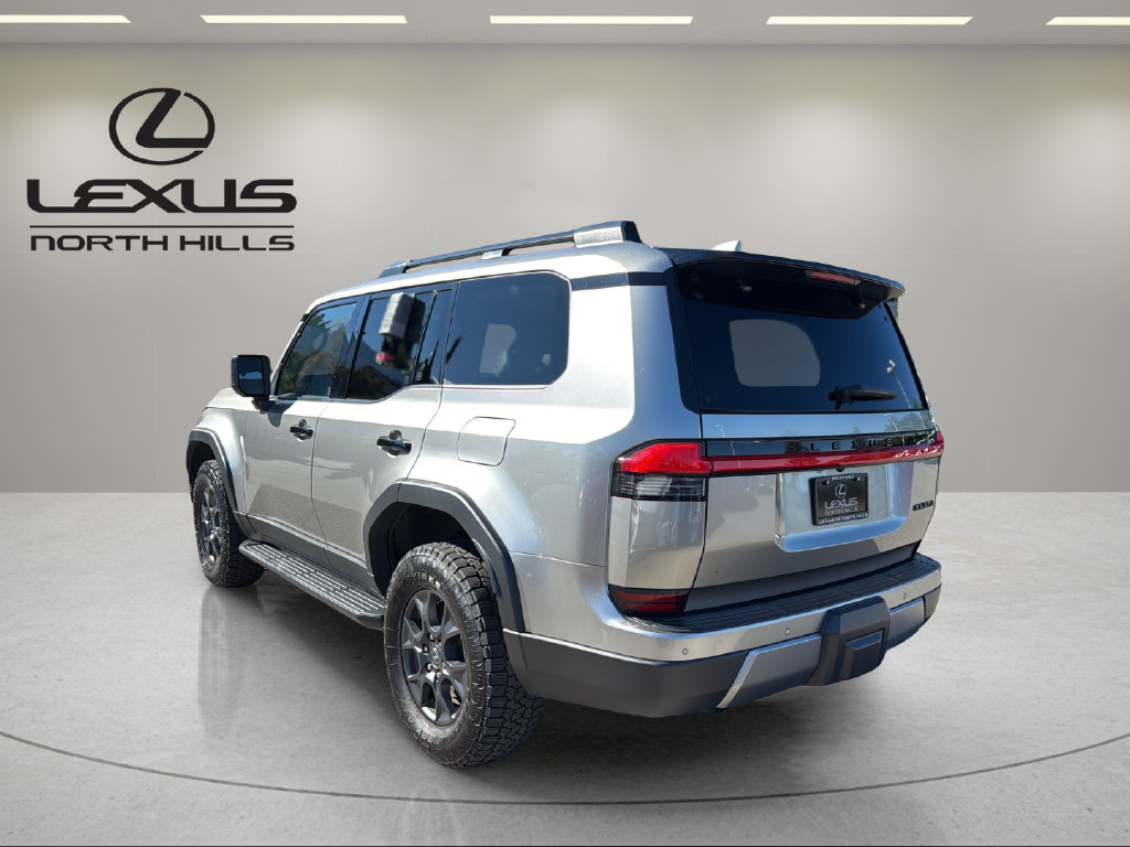 Used 2024 Lexus GX 550 AWD/4WD image 8