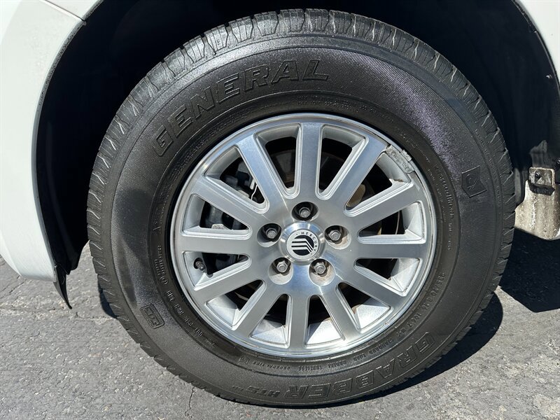 Used 2011 Mercury Mariner Premier w/ 203A Rapid Spec Order Code FWD image 9