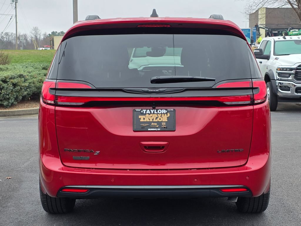 New 2026 Chrysler Pacifica Limited image 7