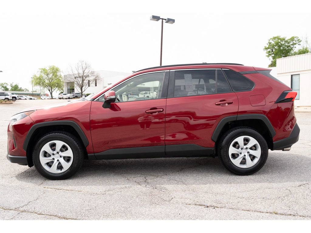 Used 2019 Toyota RAV4 LE image 5