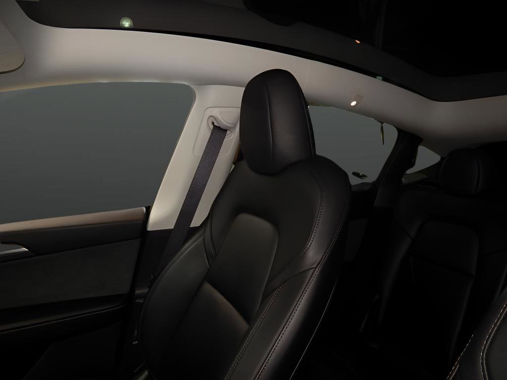 Used 2024 Tesla Model Y Long Range image 29