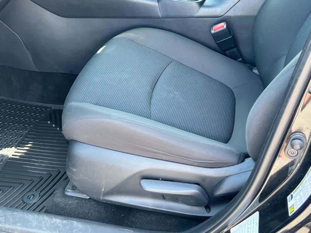 Used 2024 Toyota RAV4 LE FWD image 24