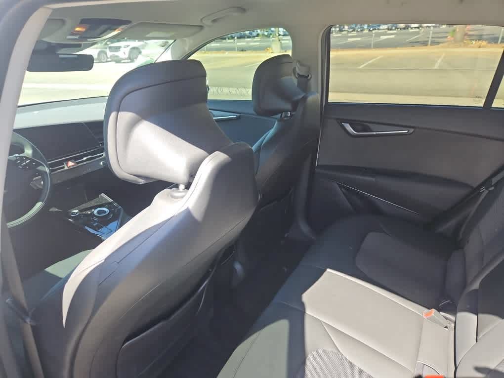 Used 2023 Kia Niro Wind FWD image 11