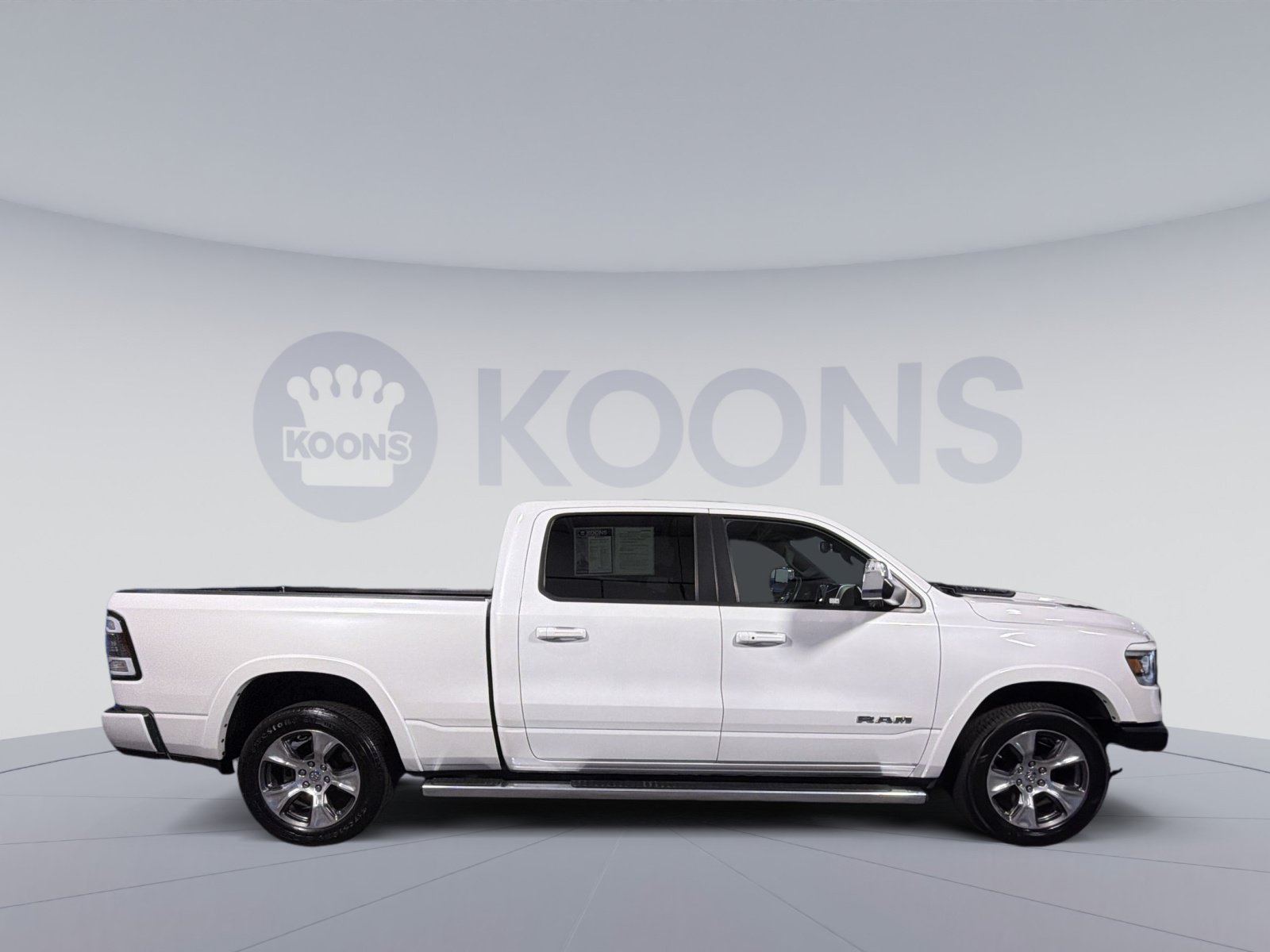 Used 2019 RAM 1500 Laramie AWD/4WD image 8