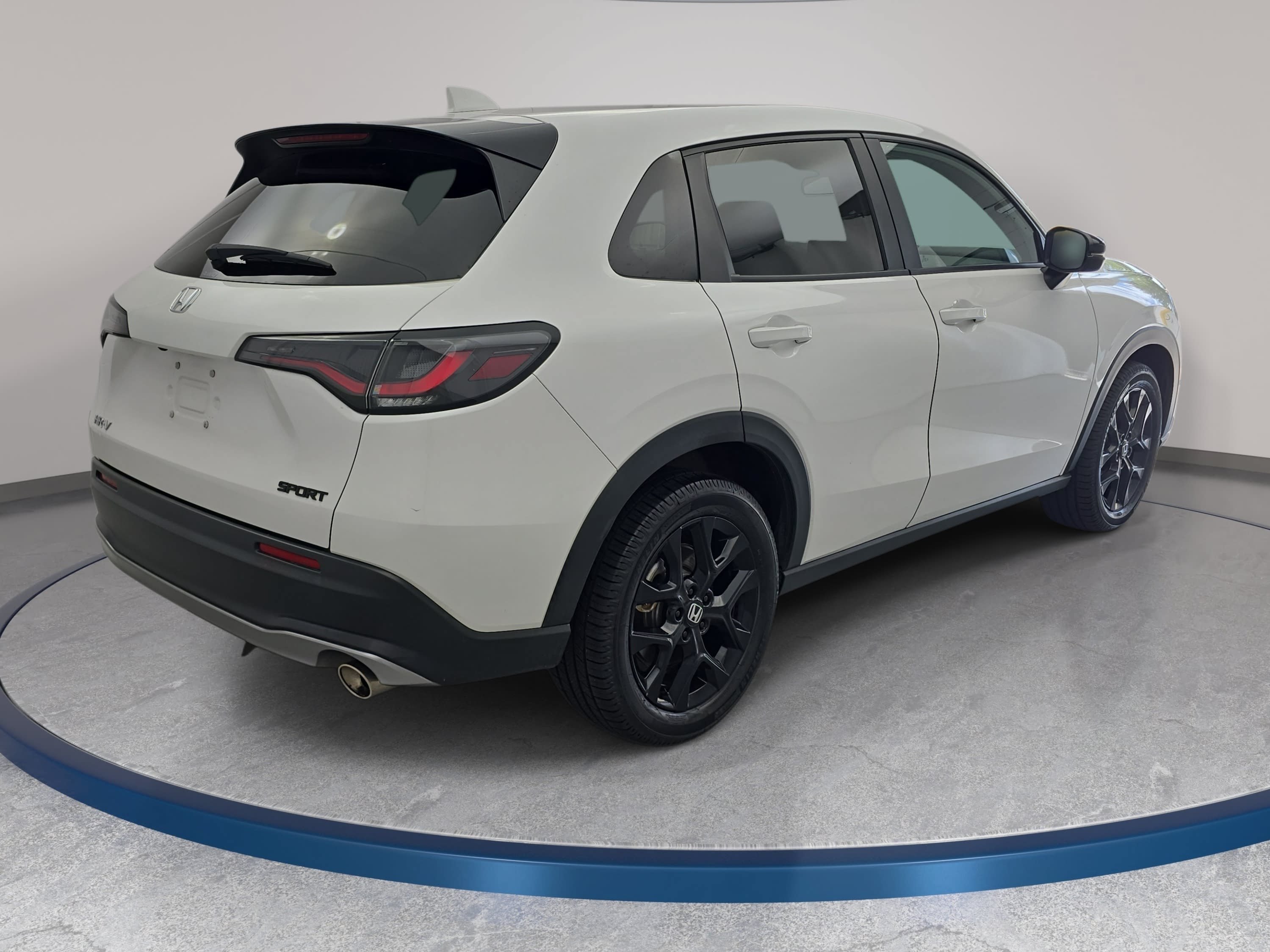 Used 2025 Honda HR-V Sport image 5