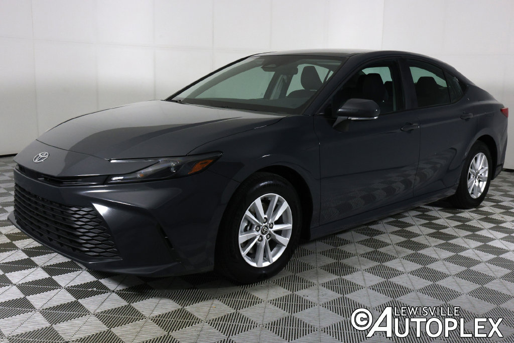 Used 2026 Toyota Camry LE FWD image 9