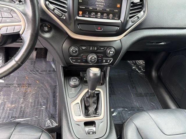 Used 2016 Jeep Cherokee Limited AWD/4WD image 13