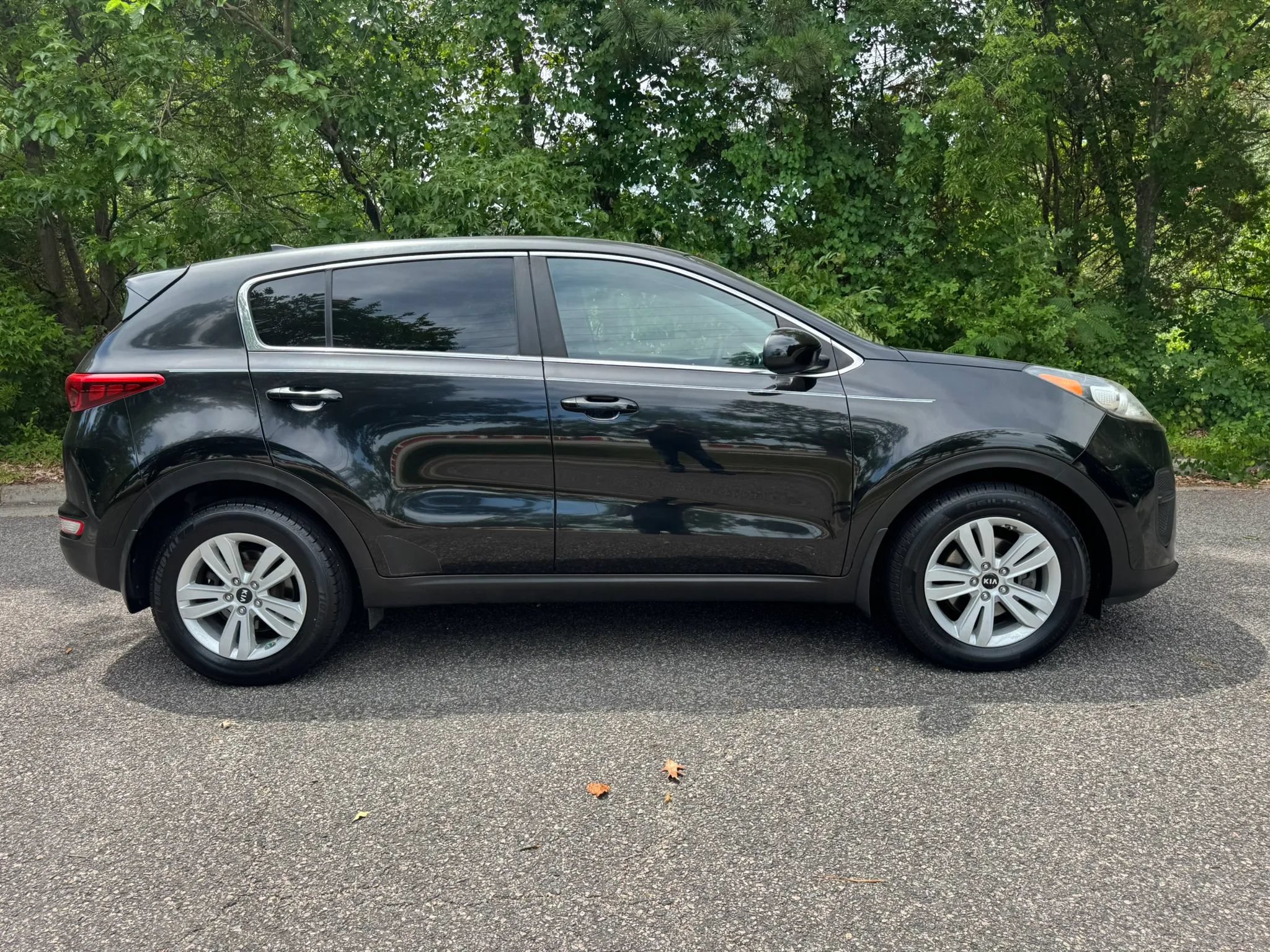 Used 2017 Kia Sportage LX FWD image 3