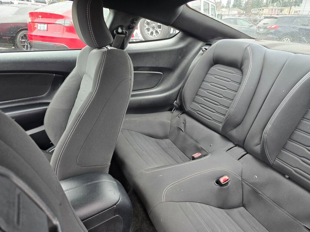 Used 2017 Ford Mustang EcoBoost image 19