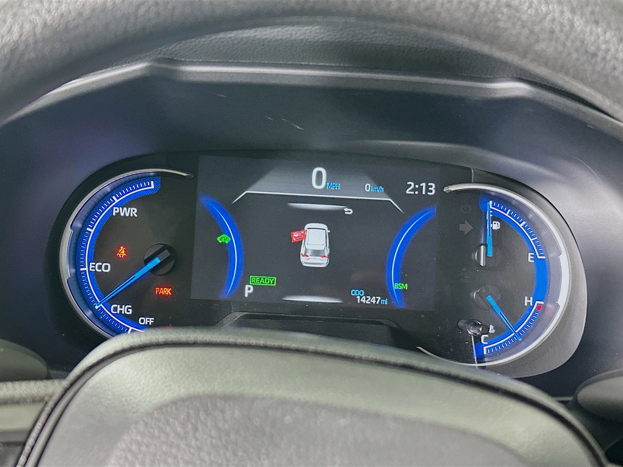 Used 2025 Toyota RAV4 LE AWD/4WD image 19