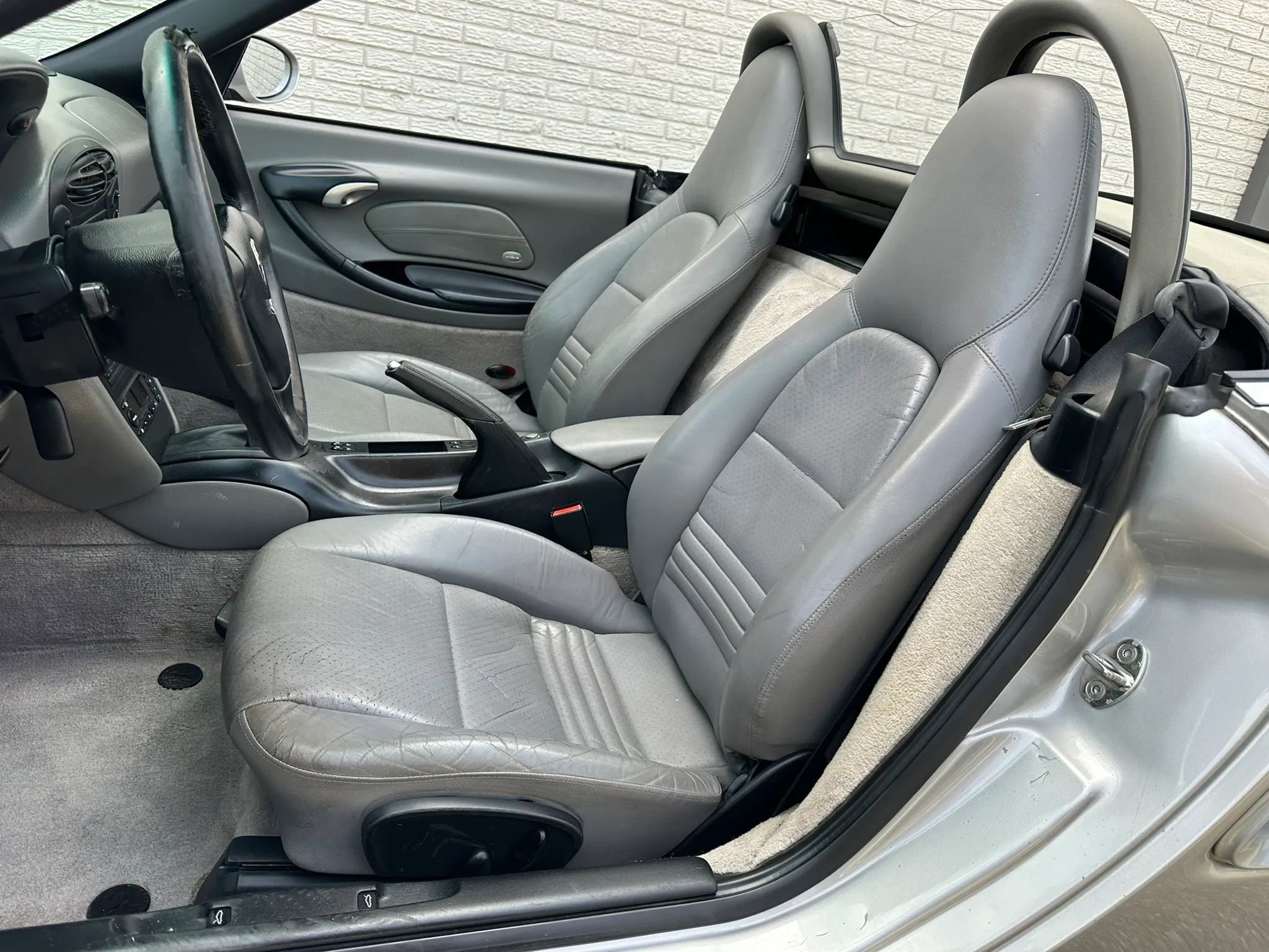 Used 2002 Porsche Boxster RWD image 24