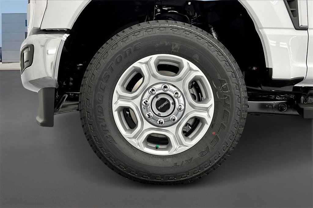 New 2026 Ford F350 XLT image 13