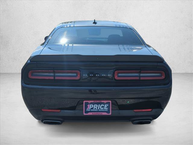Used 2016 Dodge Challenger R/T RWD image 6