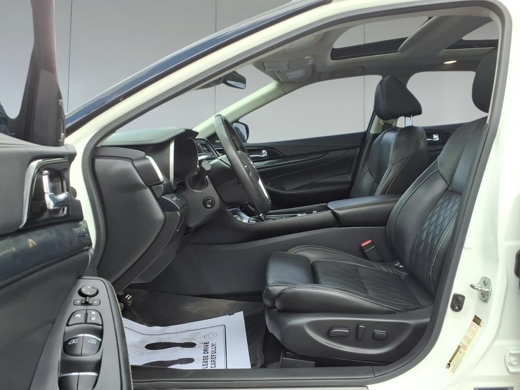 Used 2023 Nissan Maxima Platinum w/ Sport Mat Group FWD image 15