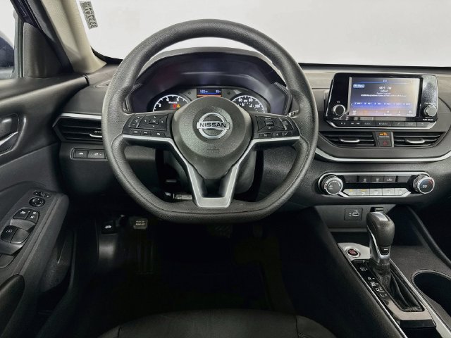 Used 2022 Nissan Altima 2.5 S FWD image 14