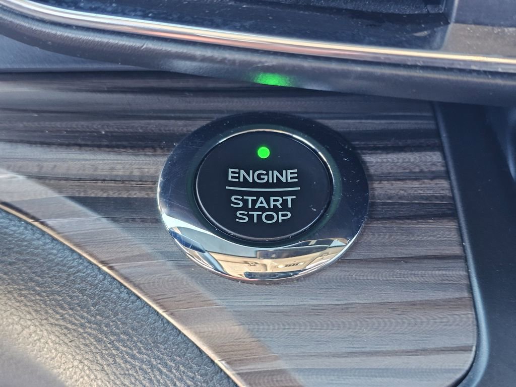 Used 2020 Ford Explorer Limited w/ Class III Trailer Tow Package image 22