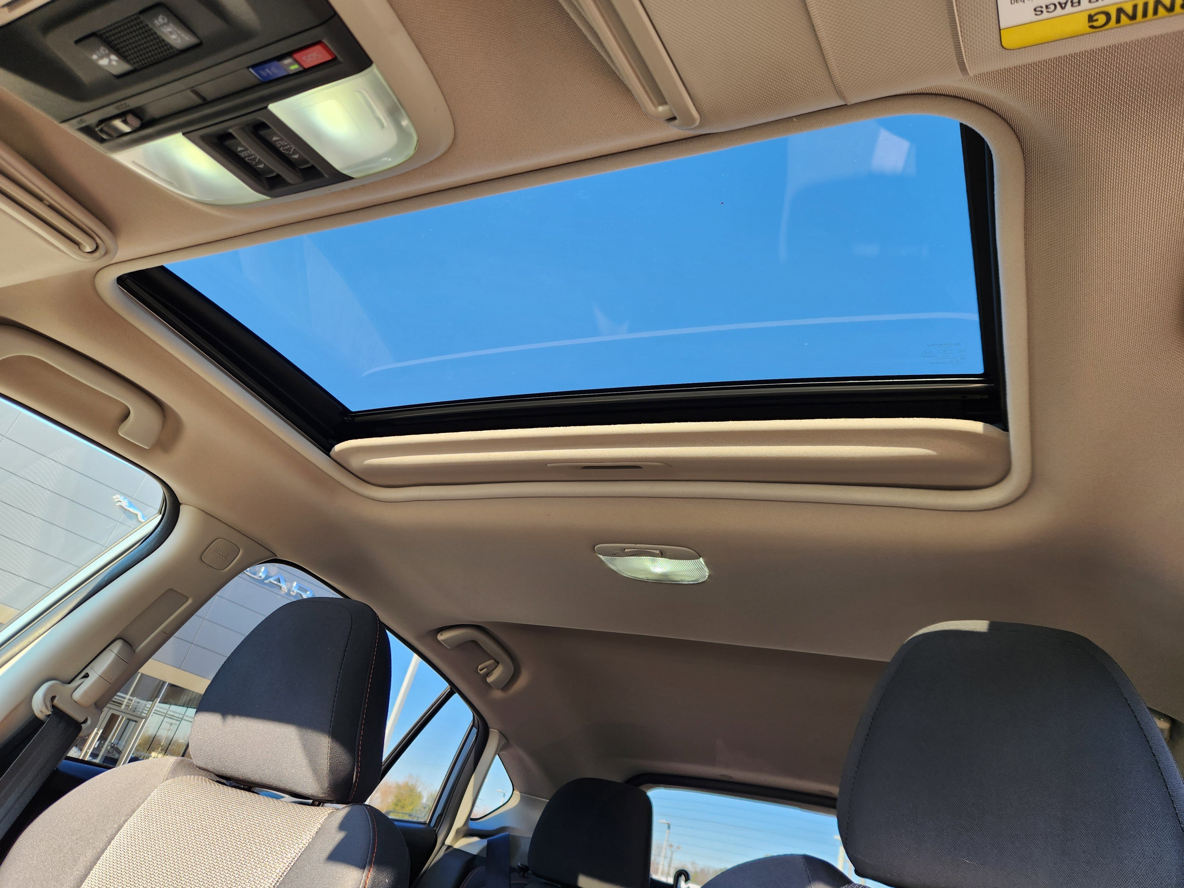 Used 2021 Subaru Crosstrek 2.0i Premium w/ Moonroof Package image 15