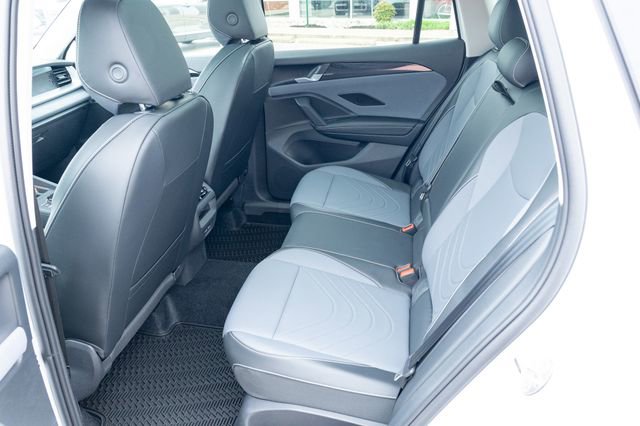 New 2026 Volkswagen Tiguan SE image 31