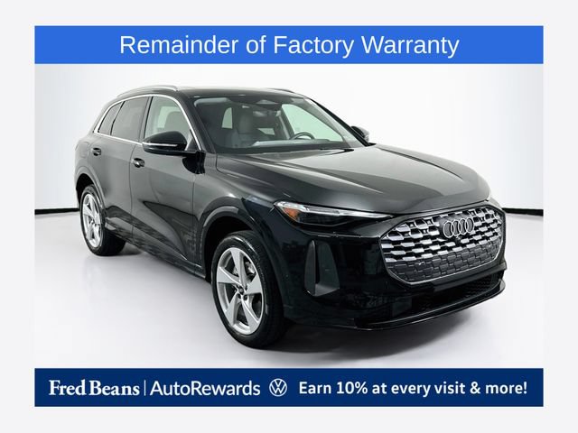 Used 2025 Audi Q5 Premium Plus w/ Premium Plus AWD/4WD image 1