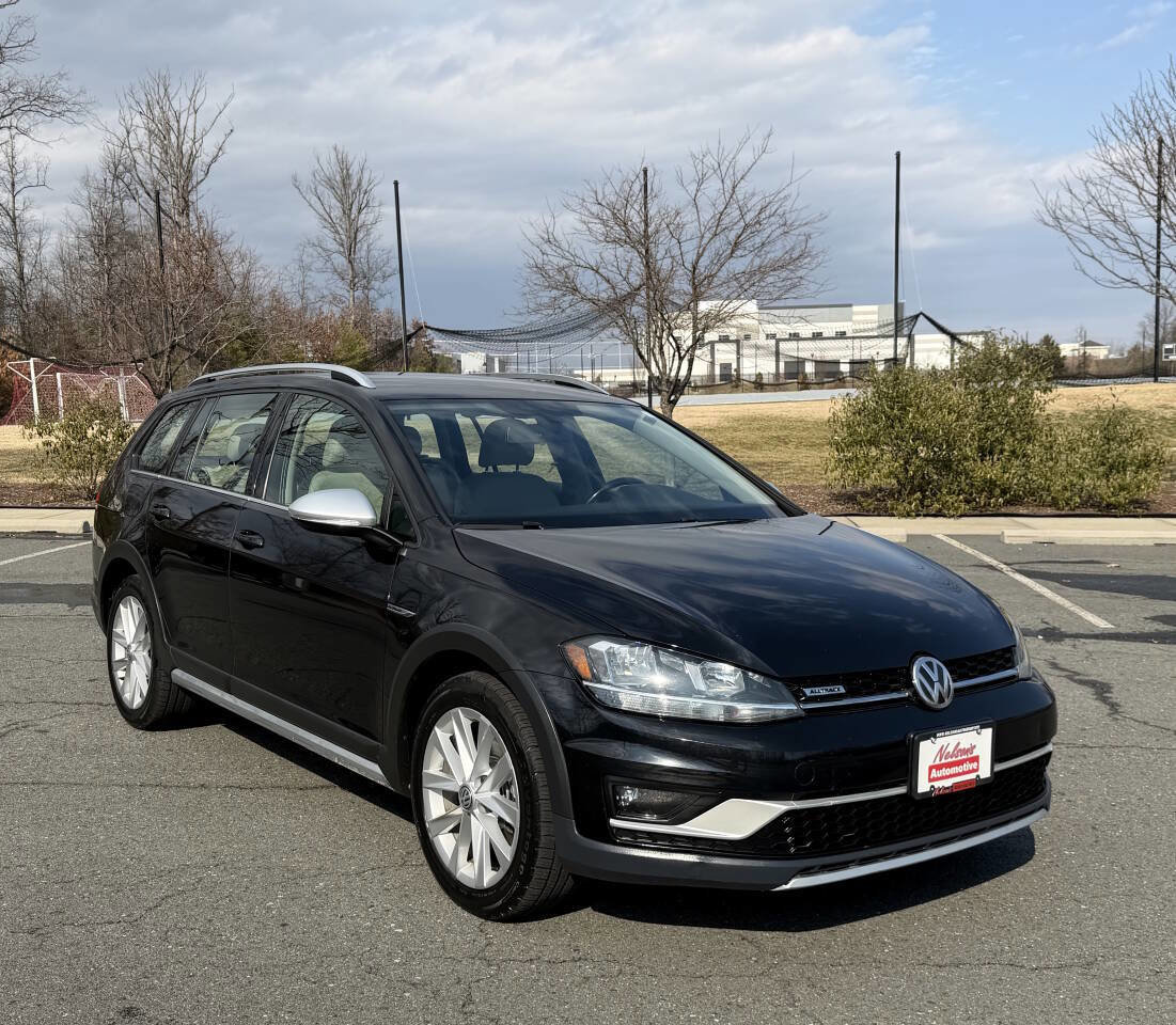 Used 2019 Volkswagen Golf Alltrack S image 8