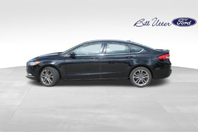 Used 2017 Ford Fusion SE w/ Equipment Group 201A FWD image 8