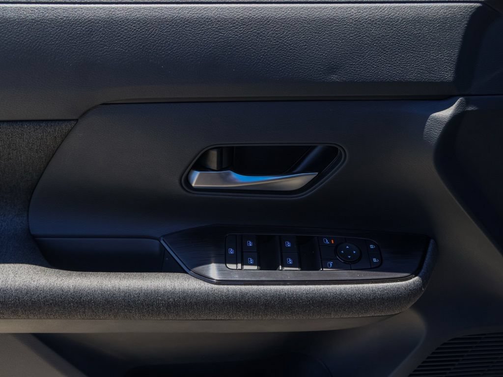 New 2026 Nissan Kicks SV FWD image 24
