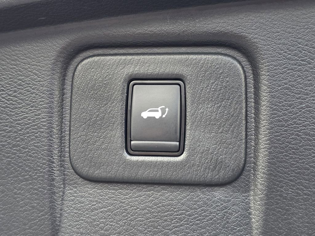 Used 2021 Nissan Murano Platinum w/ Cargo Package image 22