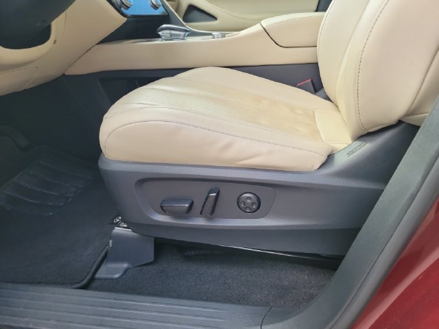 Used 2023 INFINITI QX60 Luxe w/ Cargo Package FWD image 17