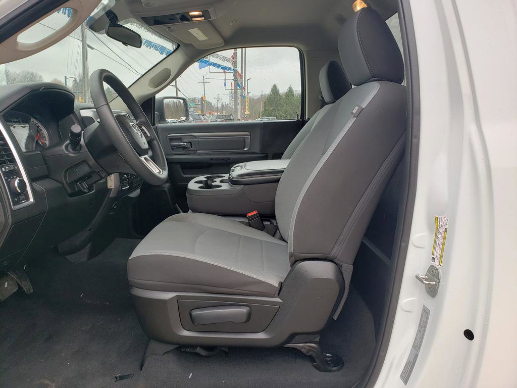 Used 2023 RAM 1500 Classic SLT image 10