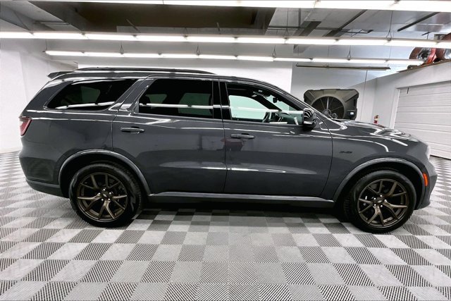 Used 2025 Dodge Durango R/T w/ Tow 'N Go Package AWD/4WD image 15