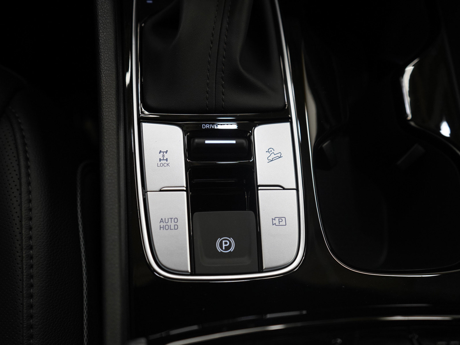 Used 2024 Hyundai Santa Cruz Limited image 22