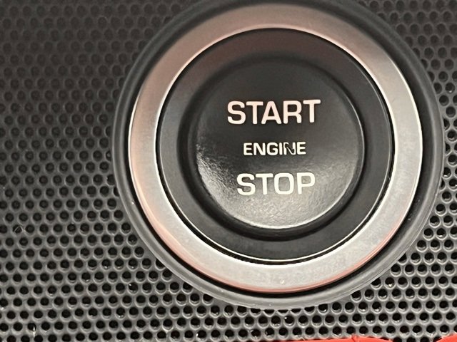 Used 2019 Land Rover Range Rover Long Wheelbase Autobiography image 15