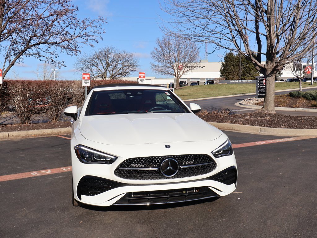 Used 2025 Mercedes-Benz CLE 450 4MATIC Cabriolet image 4