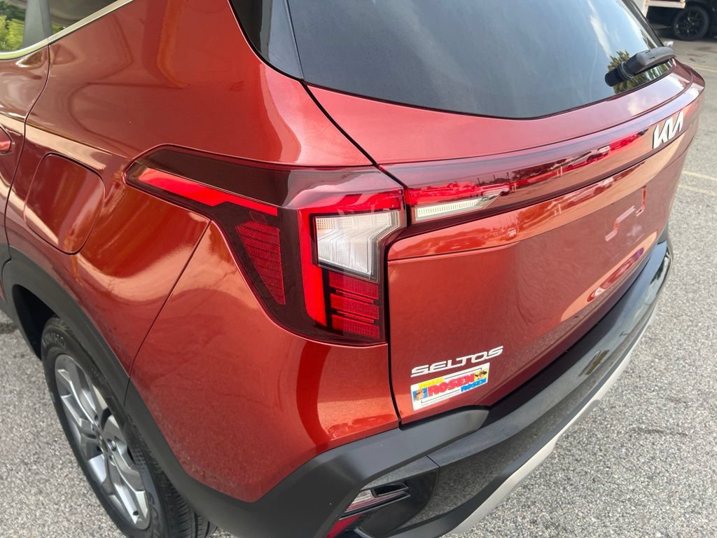 Certified 2024 Kia Seltos S AWD/4WD image 37