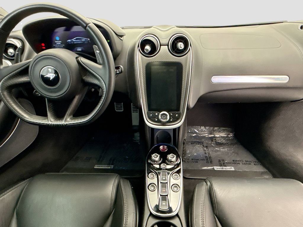 Used 2020 McLaren GT RWD image 13