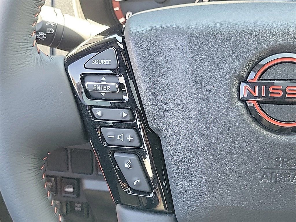 New 2025 Nissan Frontier PRO-4X w/ Pro Premium Package AWD/4WD image 6