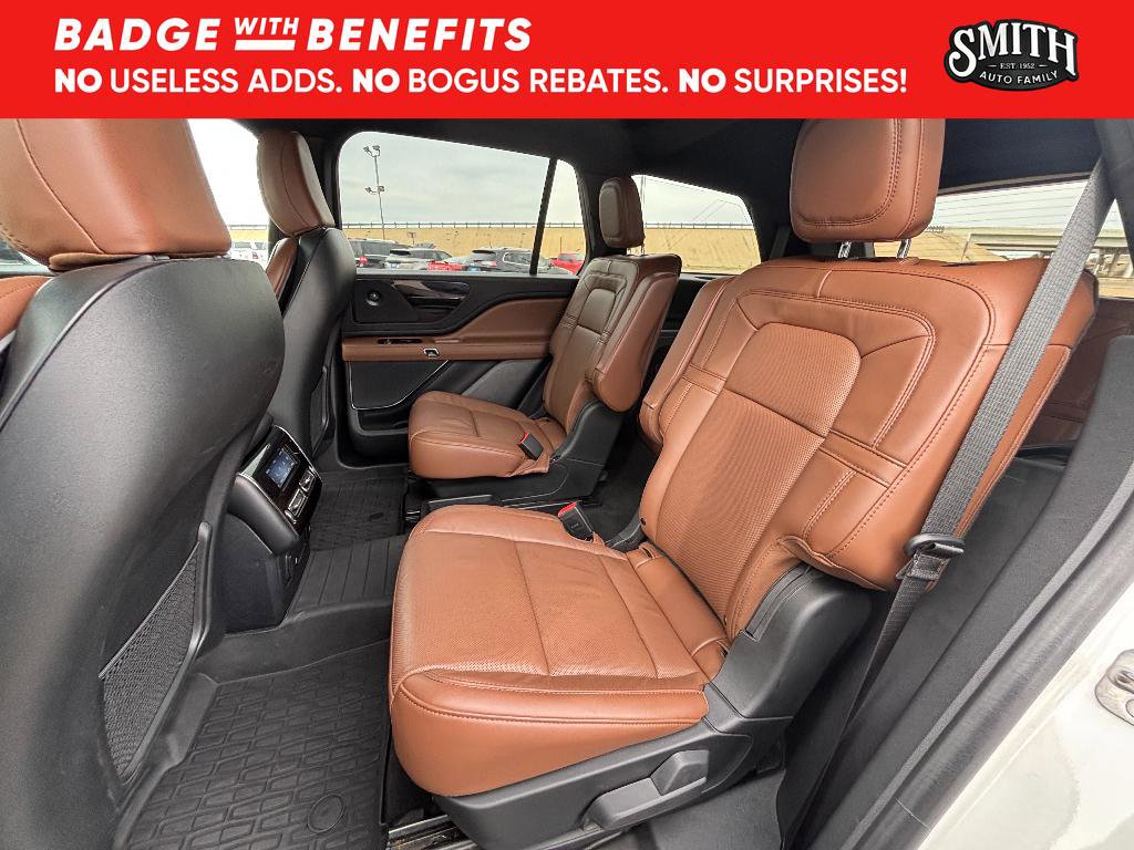 Used 2023 Lincoln Aviator Reserve w/ Equipment Group 201A RWD image 13