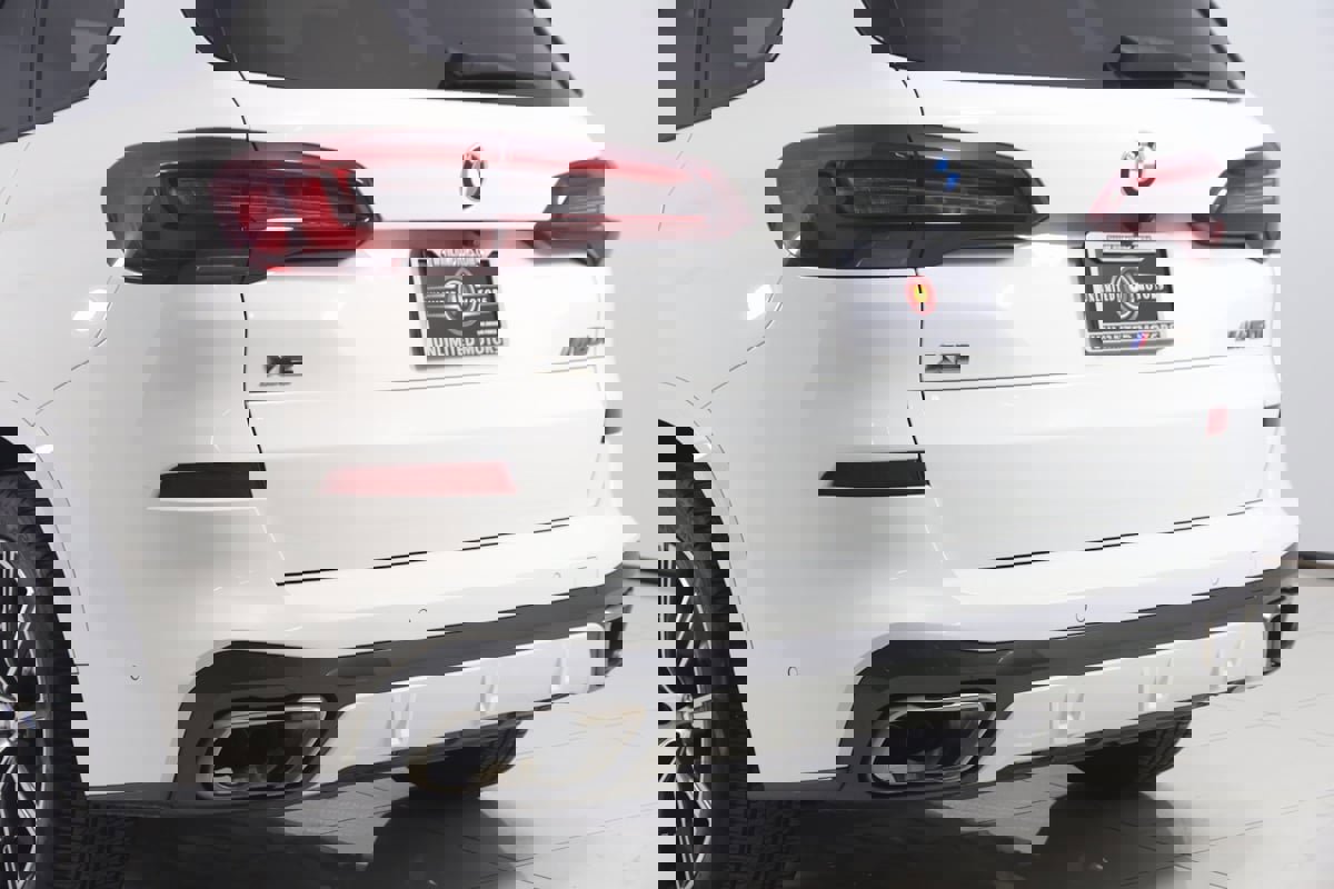 Used 2023 BMW X5 M50i w/ Executive Package image 26