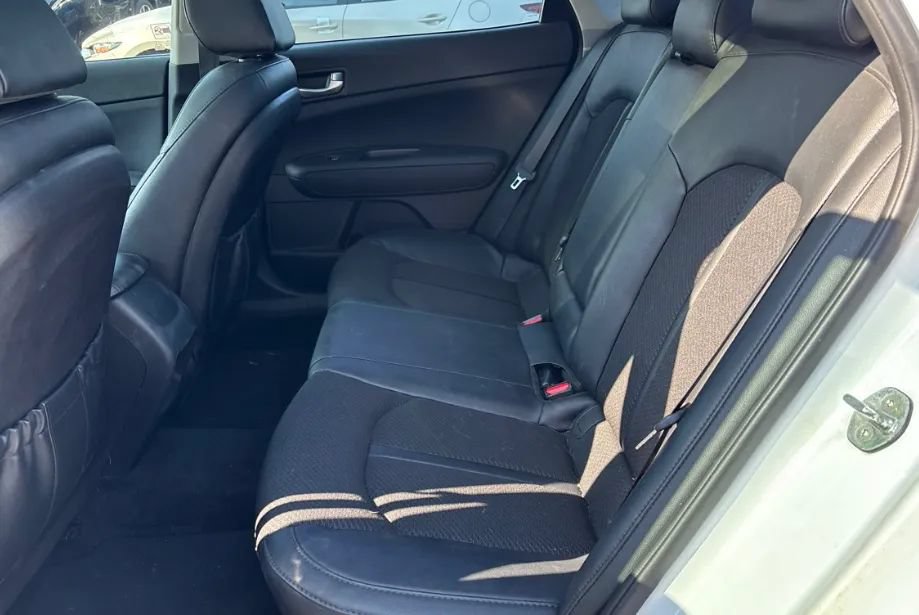 Used 2018 Kia Optima S w/ Panoramic Sunroof Package FWD image 10