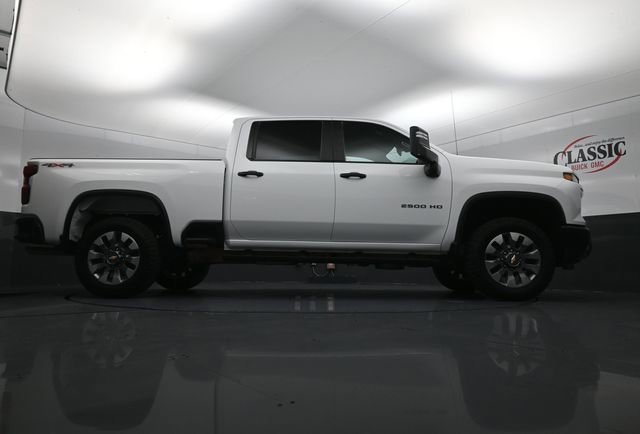 Used 2025 Chevrolet Silverado 2500 Custom w/ Custom Convenience Package AWD/4WD image 28