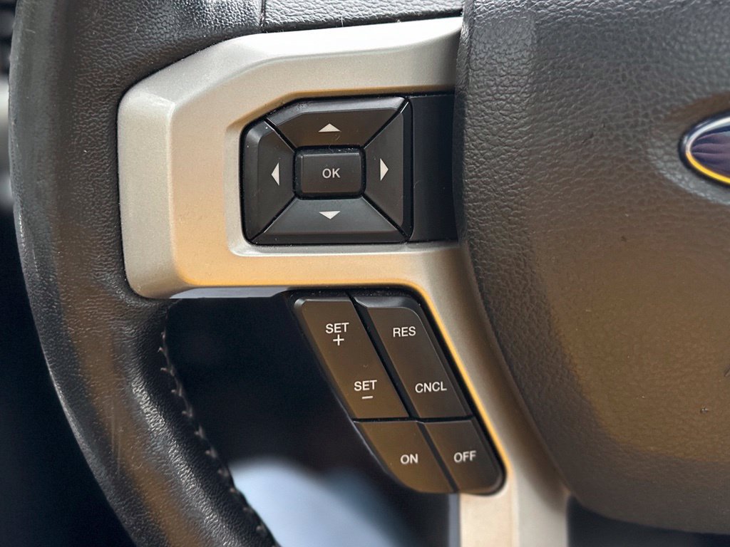 Used 2018 Ford F150 Lariat w/ Equipment Group 502A Luxury AWD/4WD image 12
