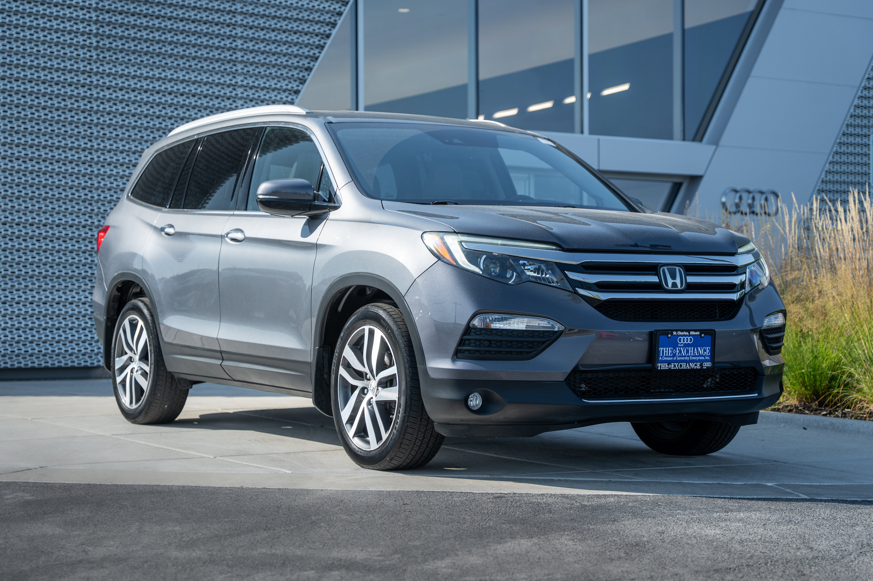 Used 2018 Honda Pilot Elite video 1