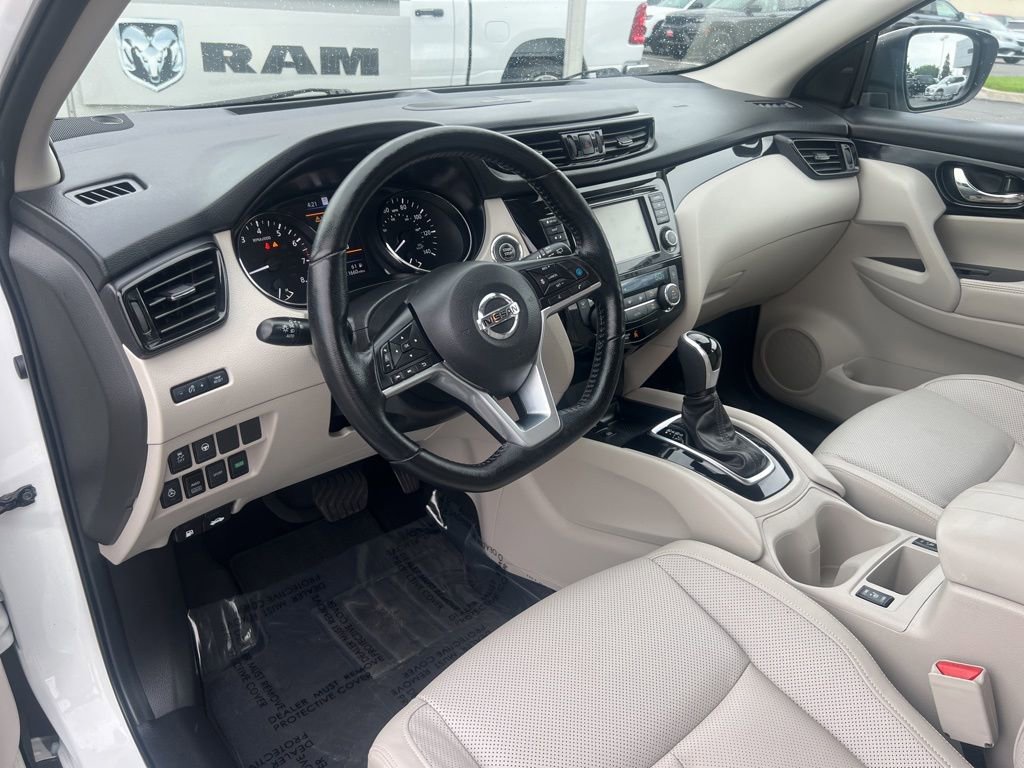 Used 2022 Nissan Rogue Sport SL w/ Premium Package AWD/4WD image 15
