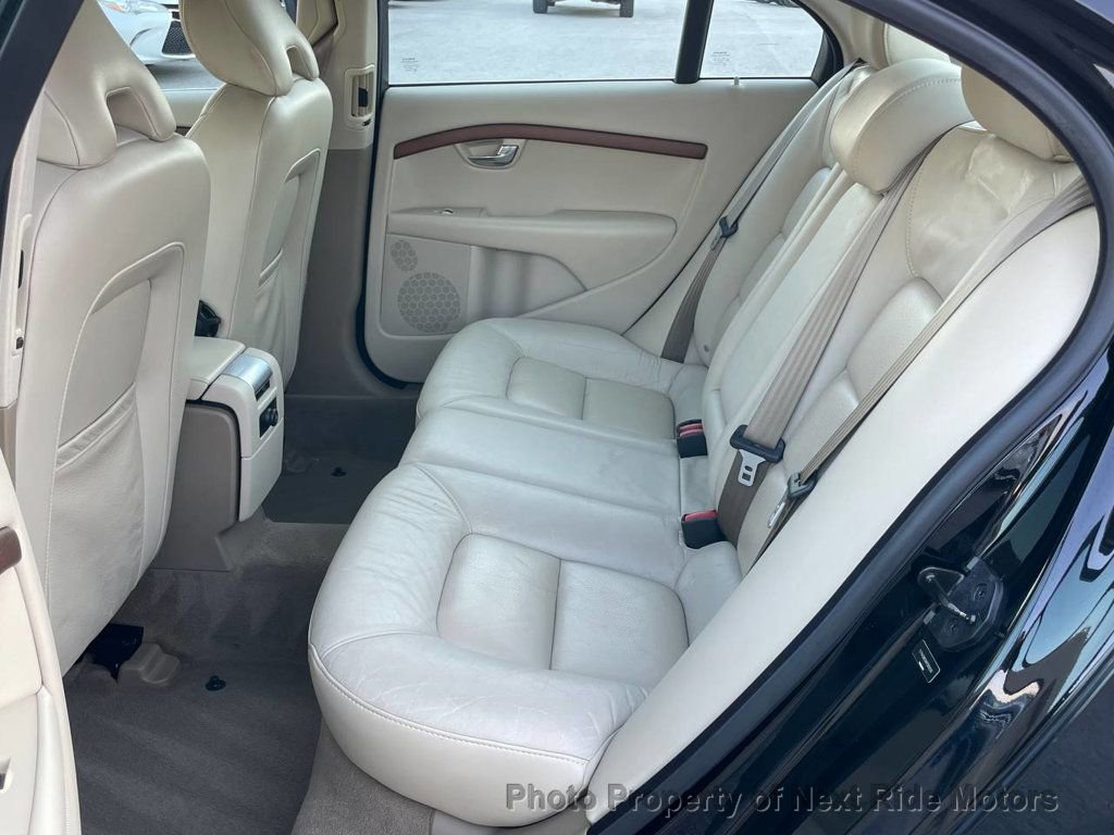Used 2008 Volvo S80 3.2 image 11