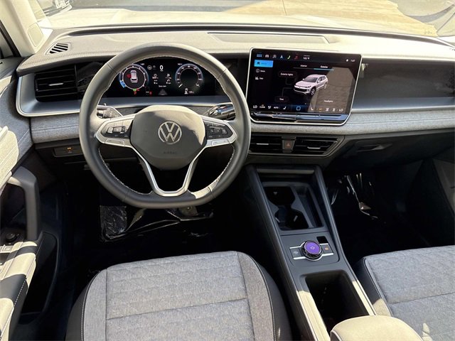 Used 2025 Volkswagen Tiguan S image 8